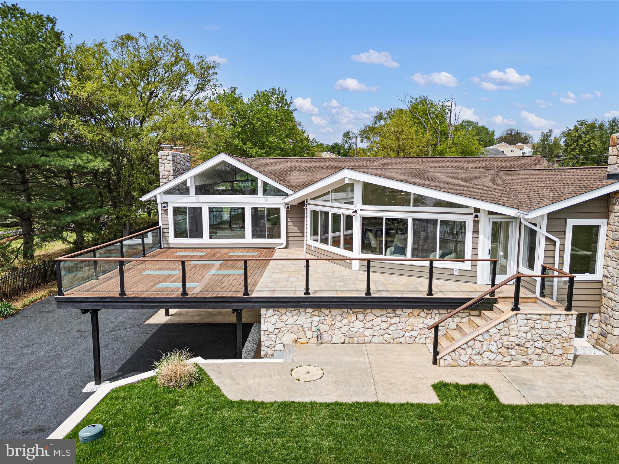 CHESAPEAKE ISLE - Residential