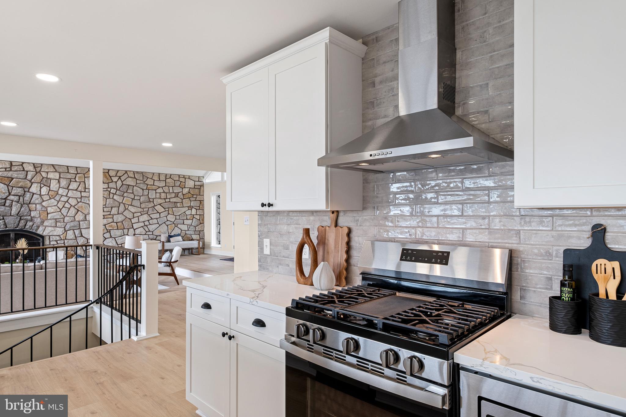 CHESAPEAKE ISLE - Residential