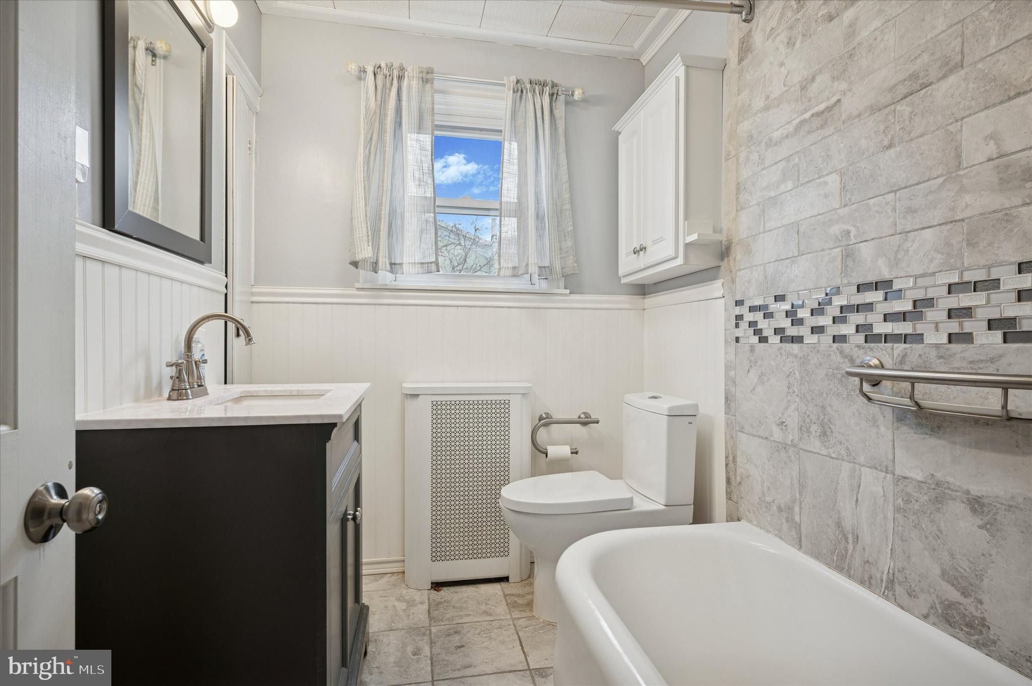 LAWNDALE - Residential