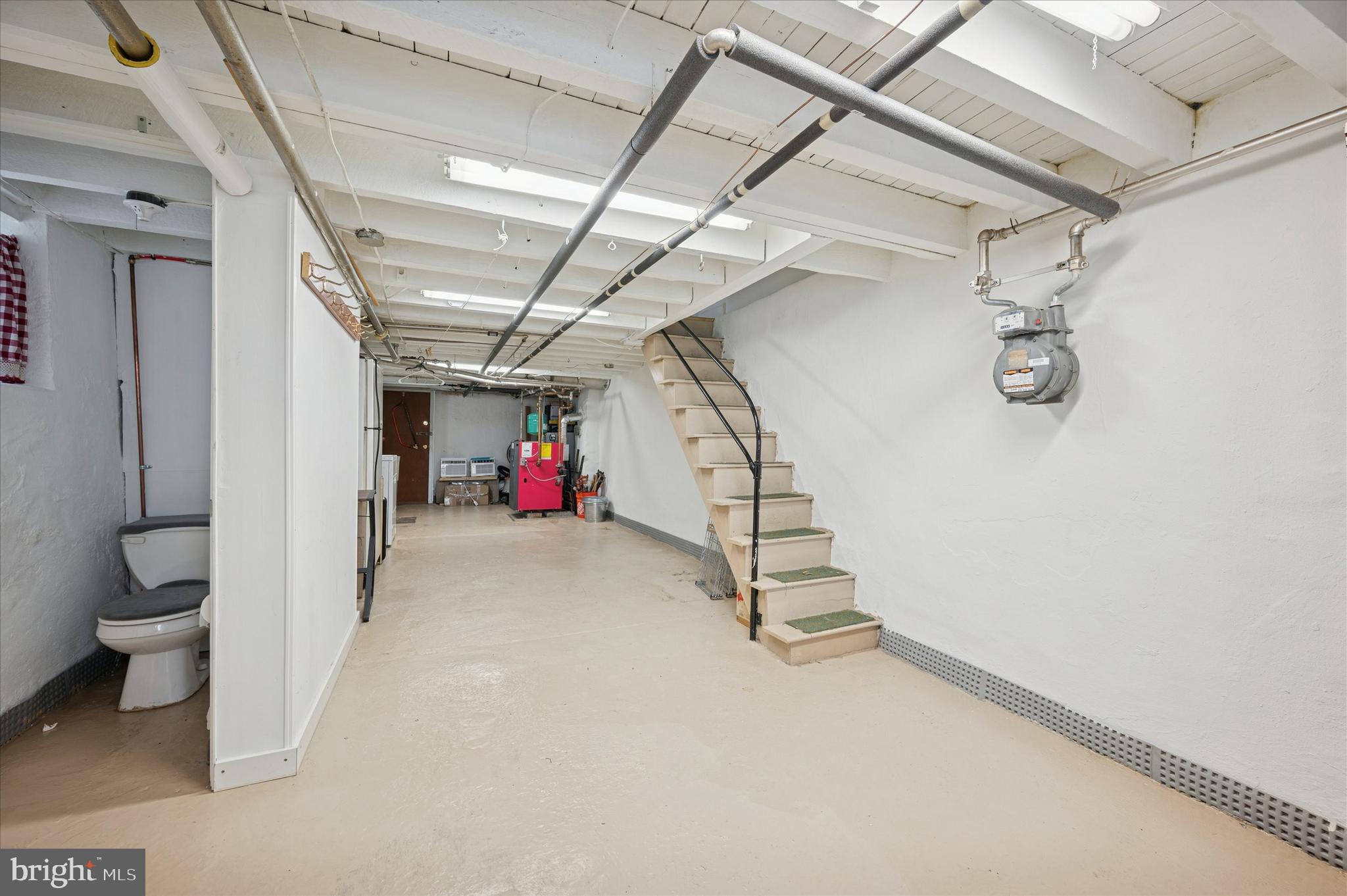 LAWNDALE - Residential