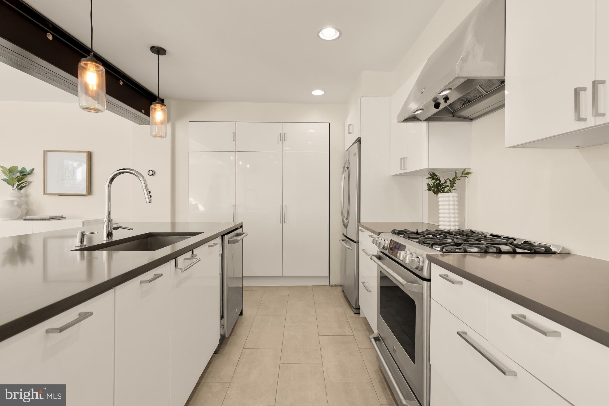 ROSEDALE PARK - Residential