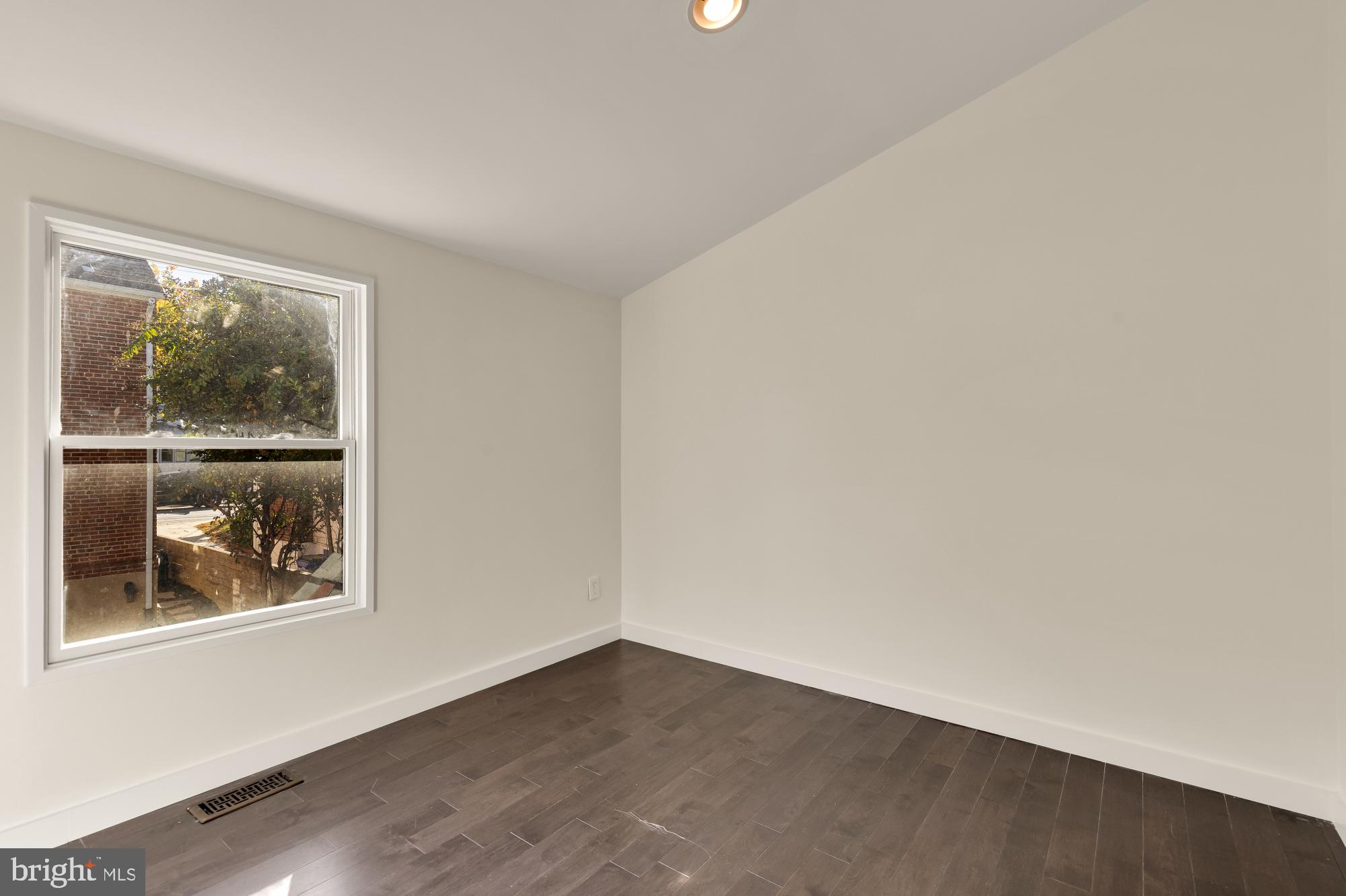 ROSEDALE PARK - Residential