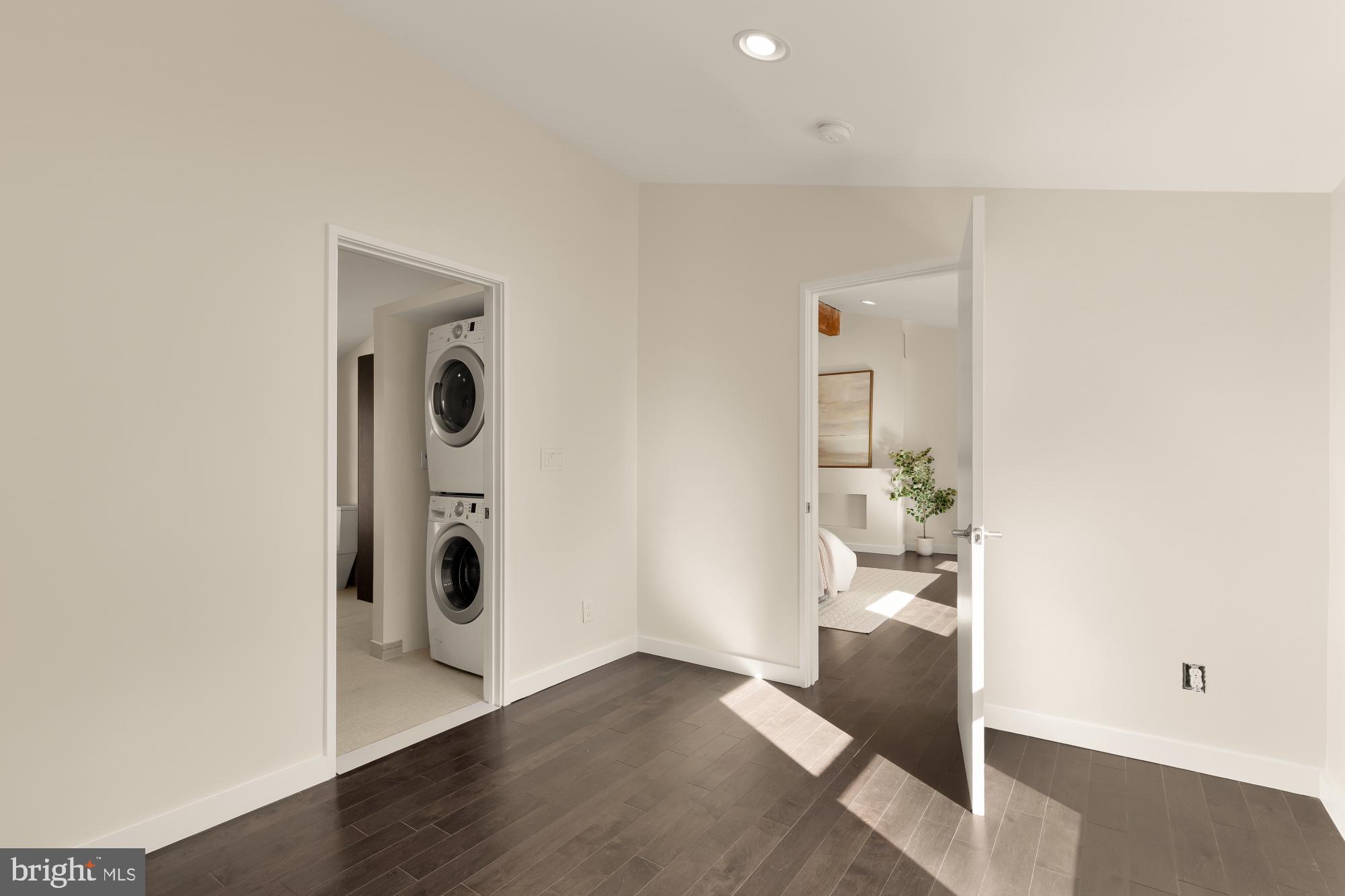 ROSEDALE PARK - Residential