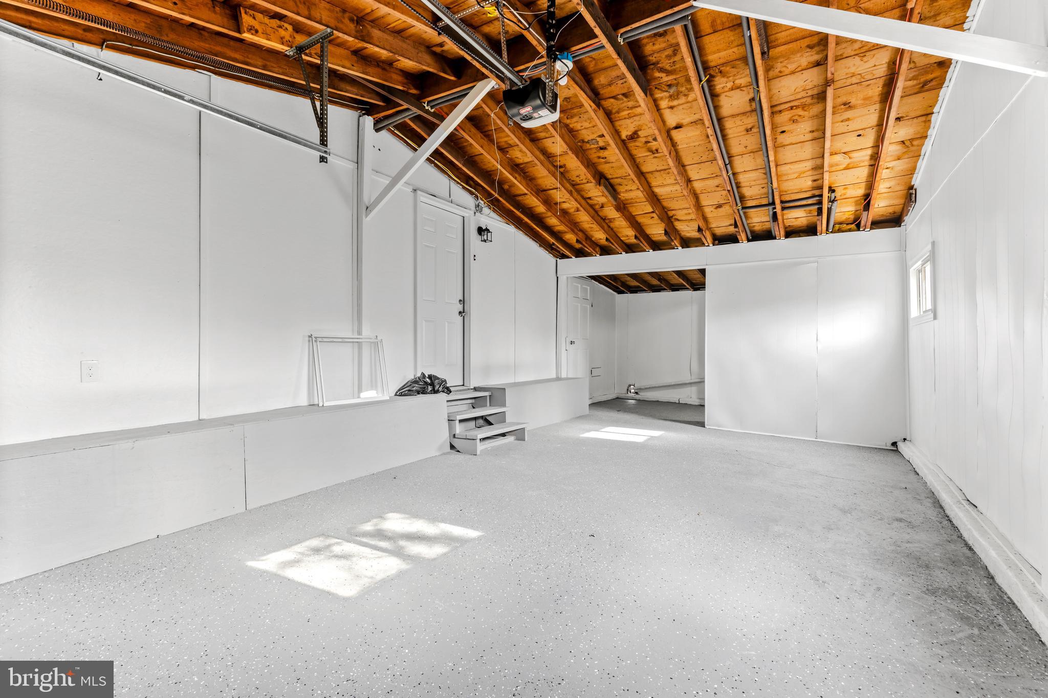 FLYING POINT - Residential