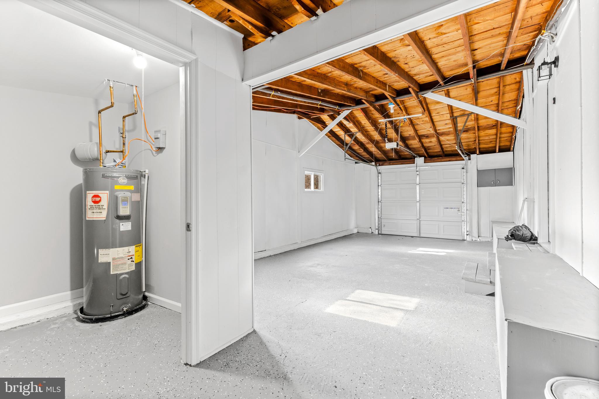 FLYING POINT - Residential