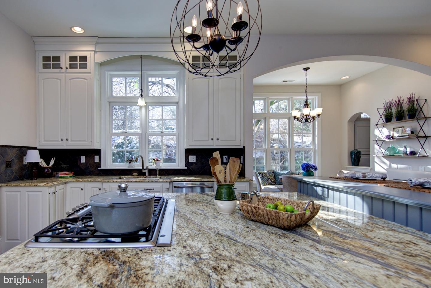 GLADWYNE - Residential