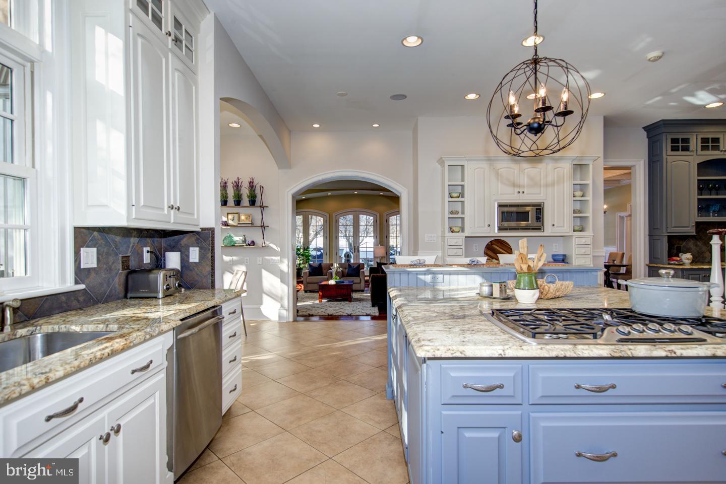 GLADWYNE - Residential