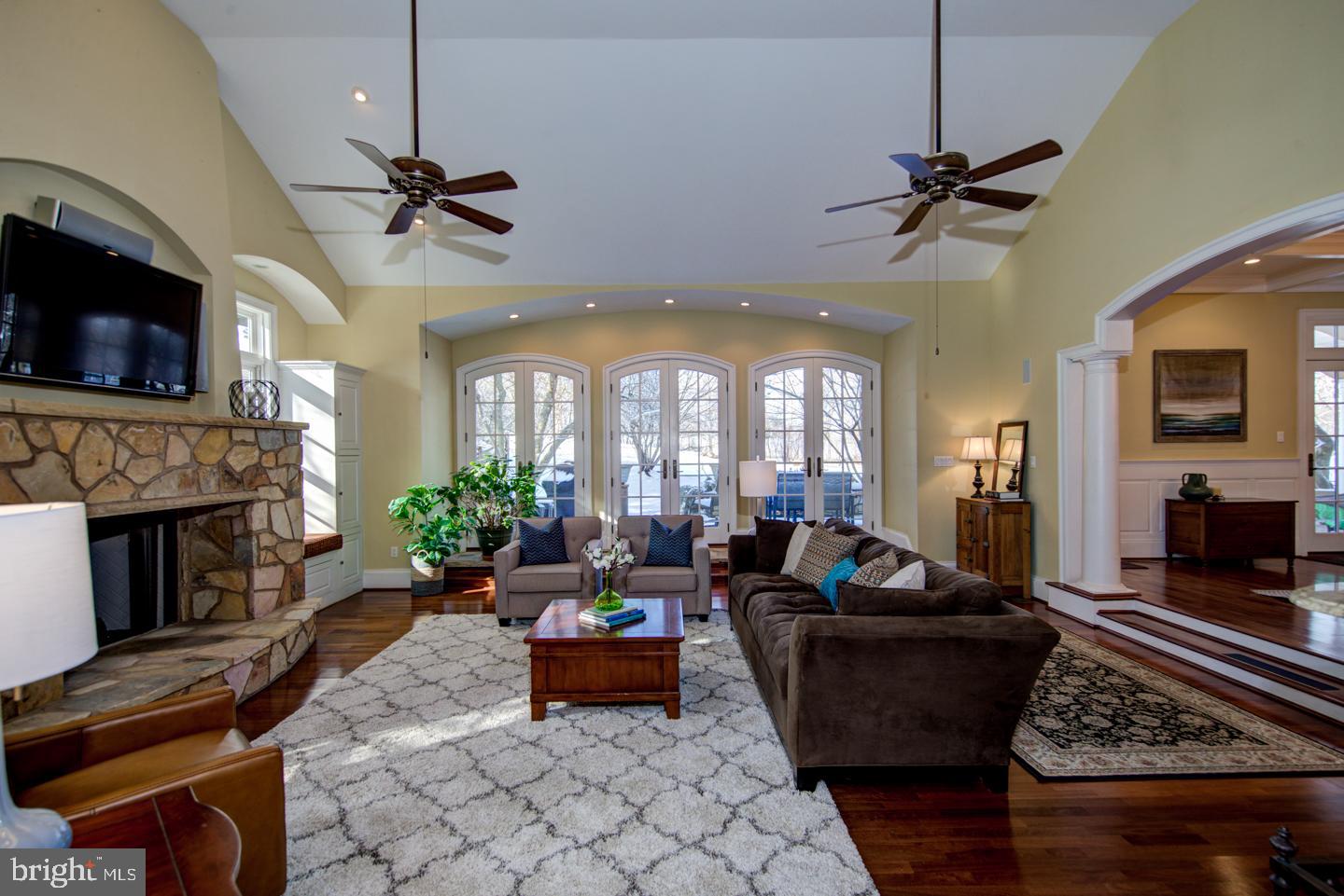 GLADWYNE - Residential