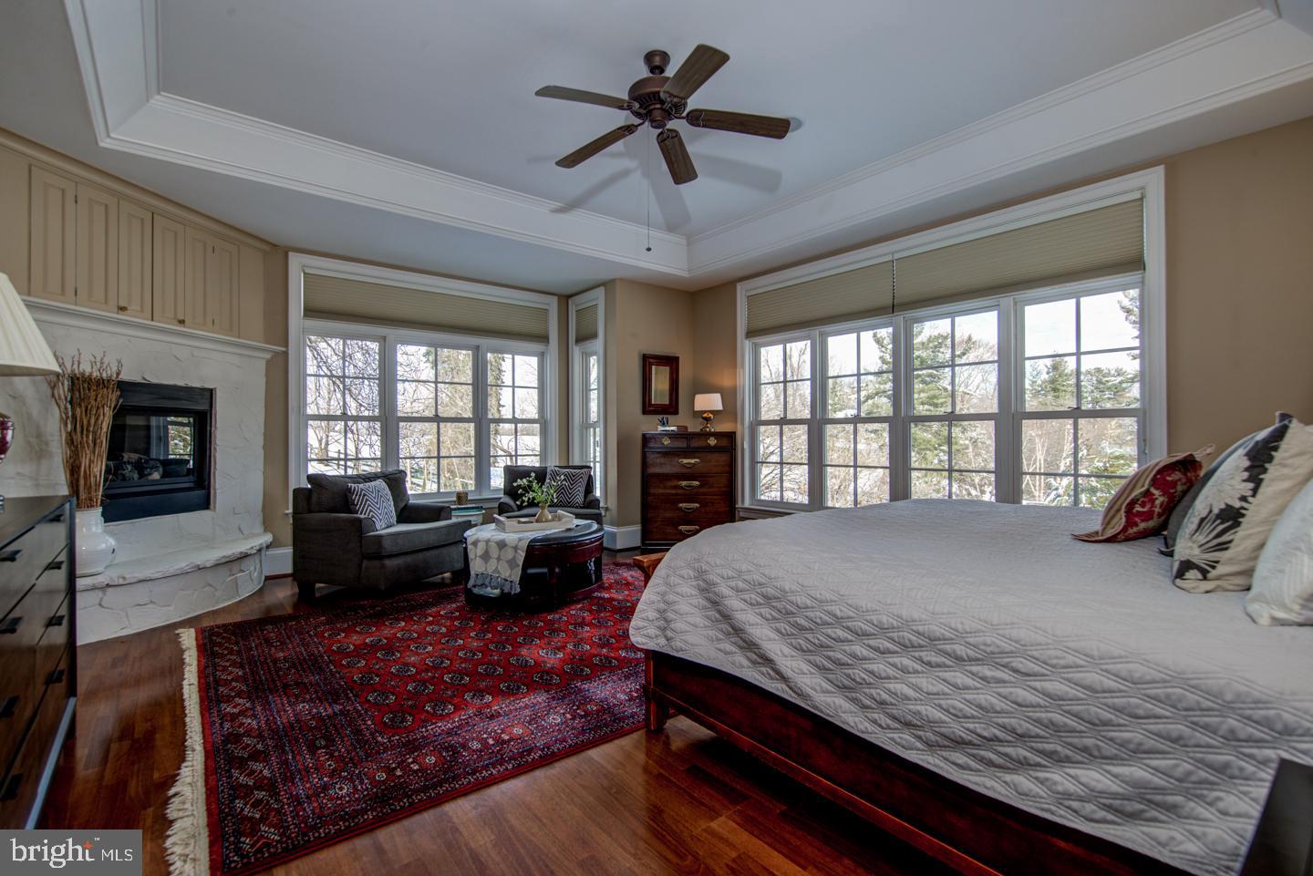 GLADWYNE - Residential