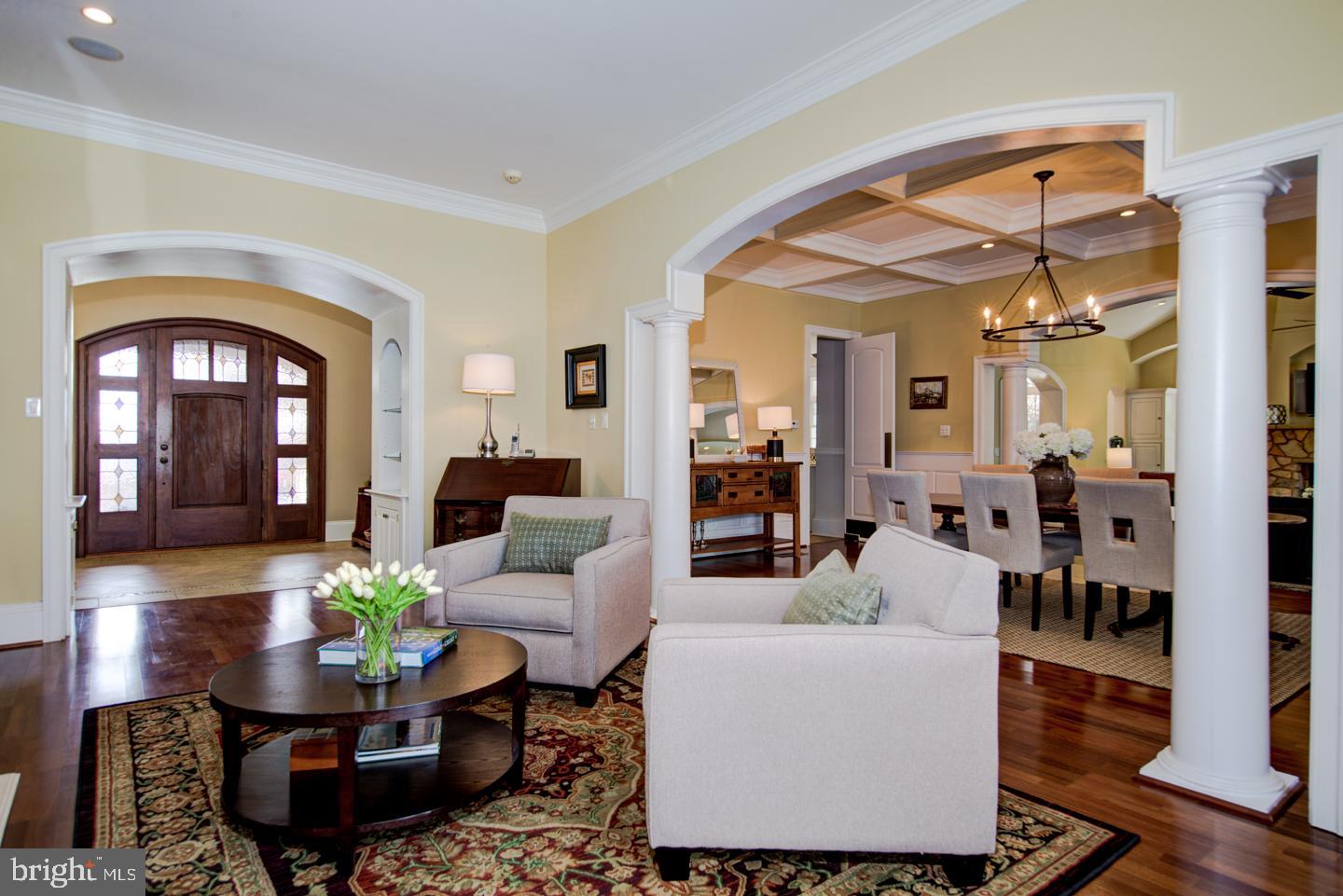 GLADWYNE - Residential