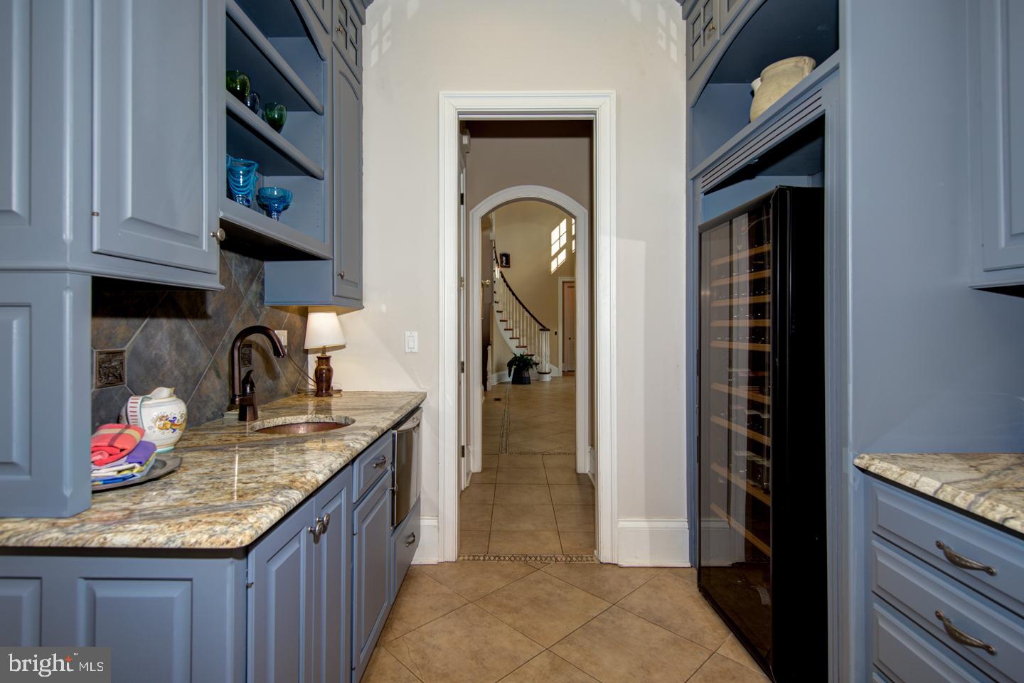 GLADWYNE - Residential