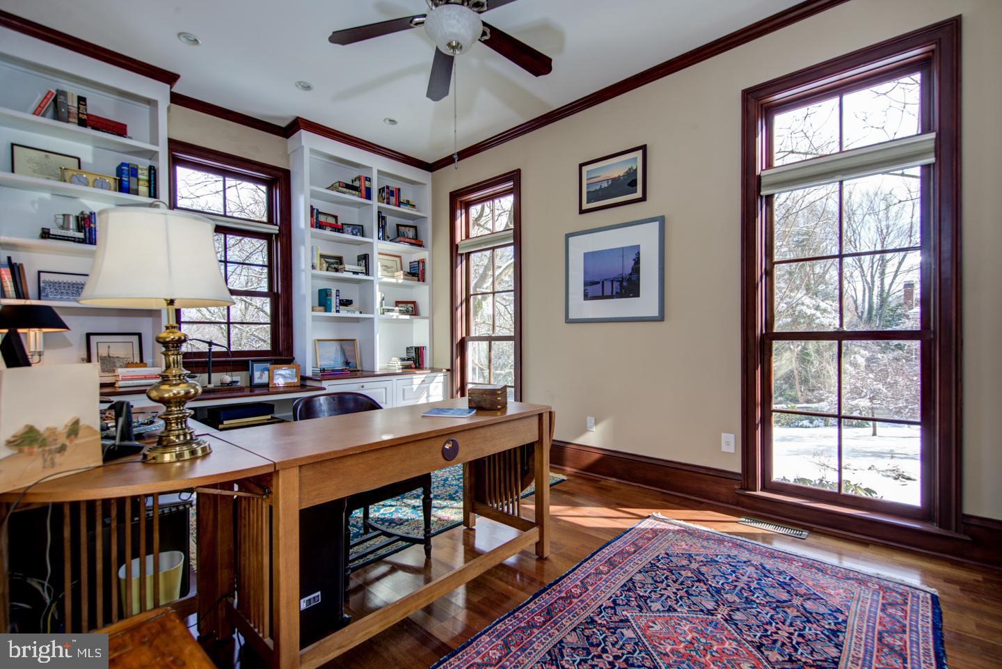 GLADWYNE - Residential