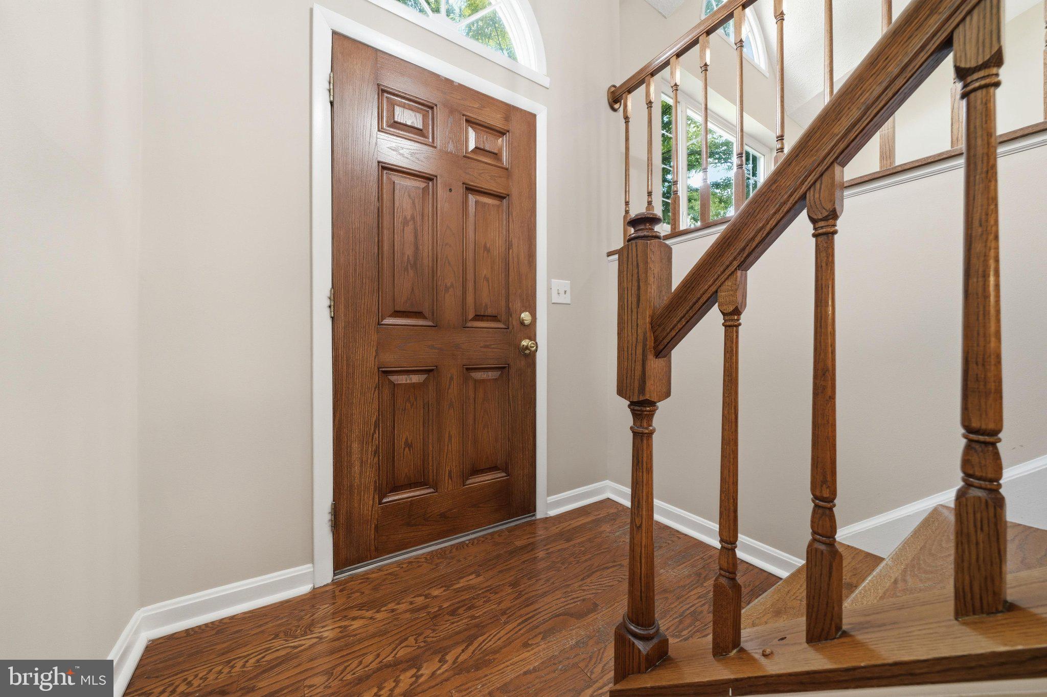212 SANDSTONE DRIVE
