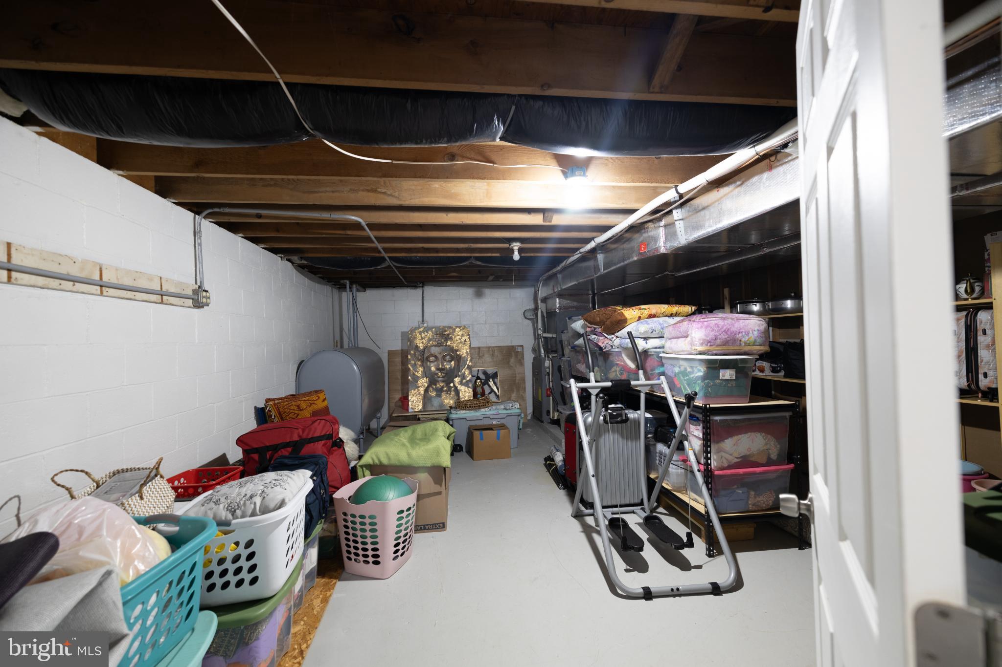 WINDSOR FARMS - Residential