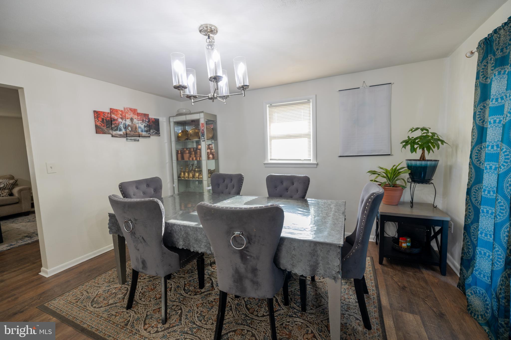 WINDSOR FARMS - Residential