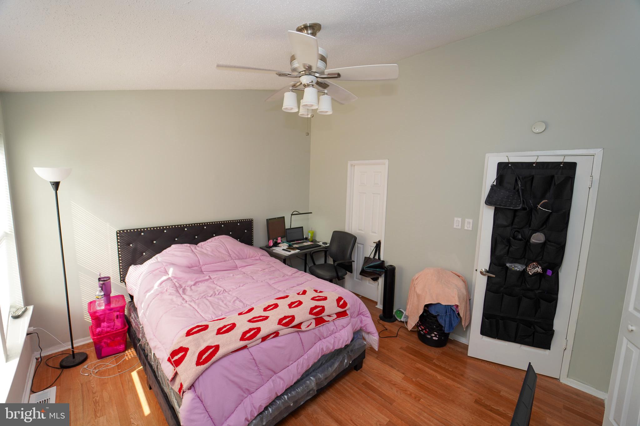 NEW CASTLE - Residential