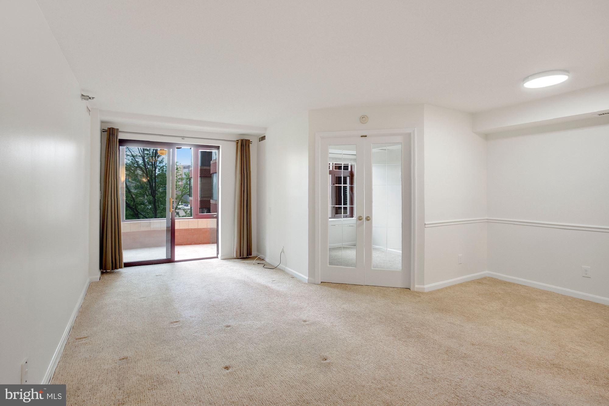 2400 CLARENDON BOULEVARD 516
