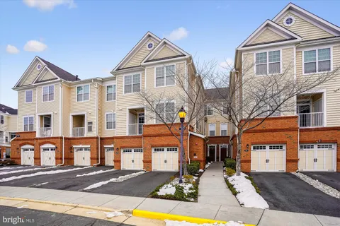 43031 Foxtrail Woods Terrace Unit 108, Ashburn, VA MLS: VALO2114862