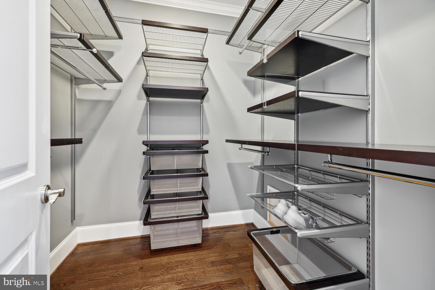 OAKWOOD KNOLLS - Residential