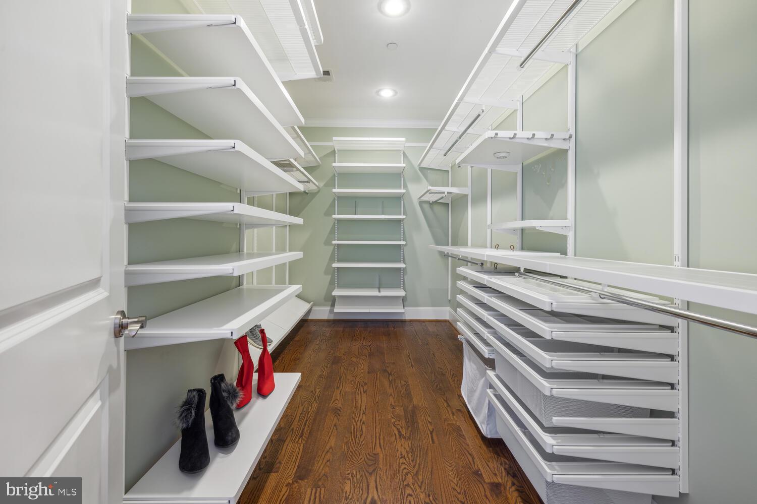 OAKWOOD KNOLLS - Residential