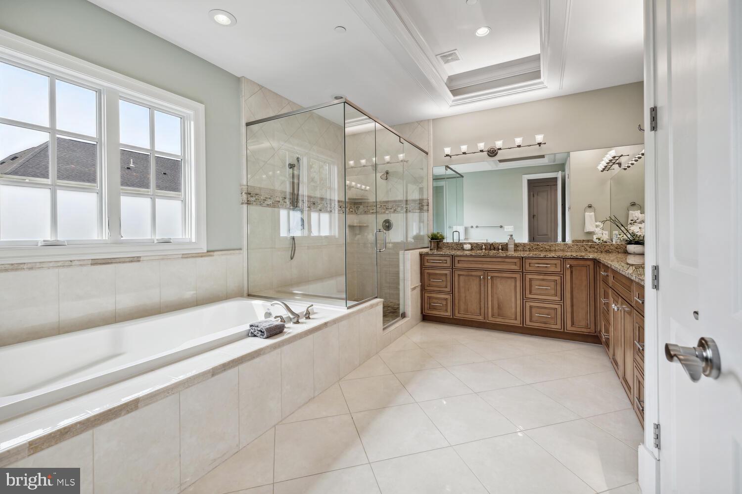 OAKWOOD KNOLLS - Residential