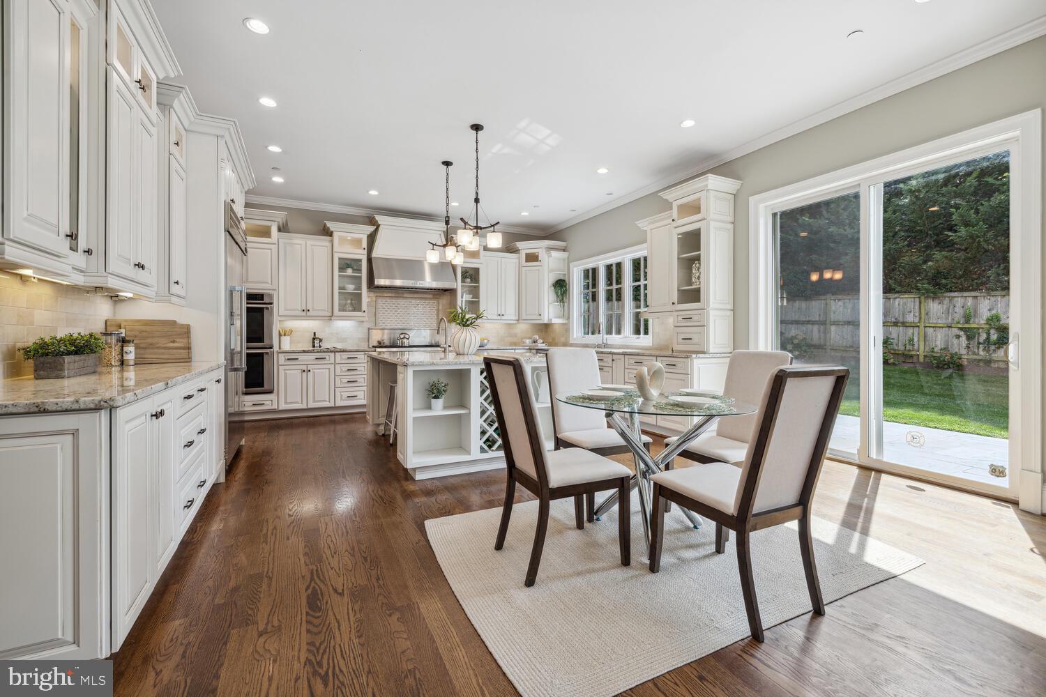 OAKWOOD KNOLLS - Residential