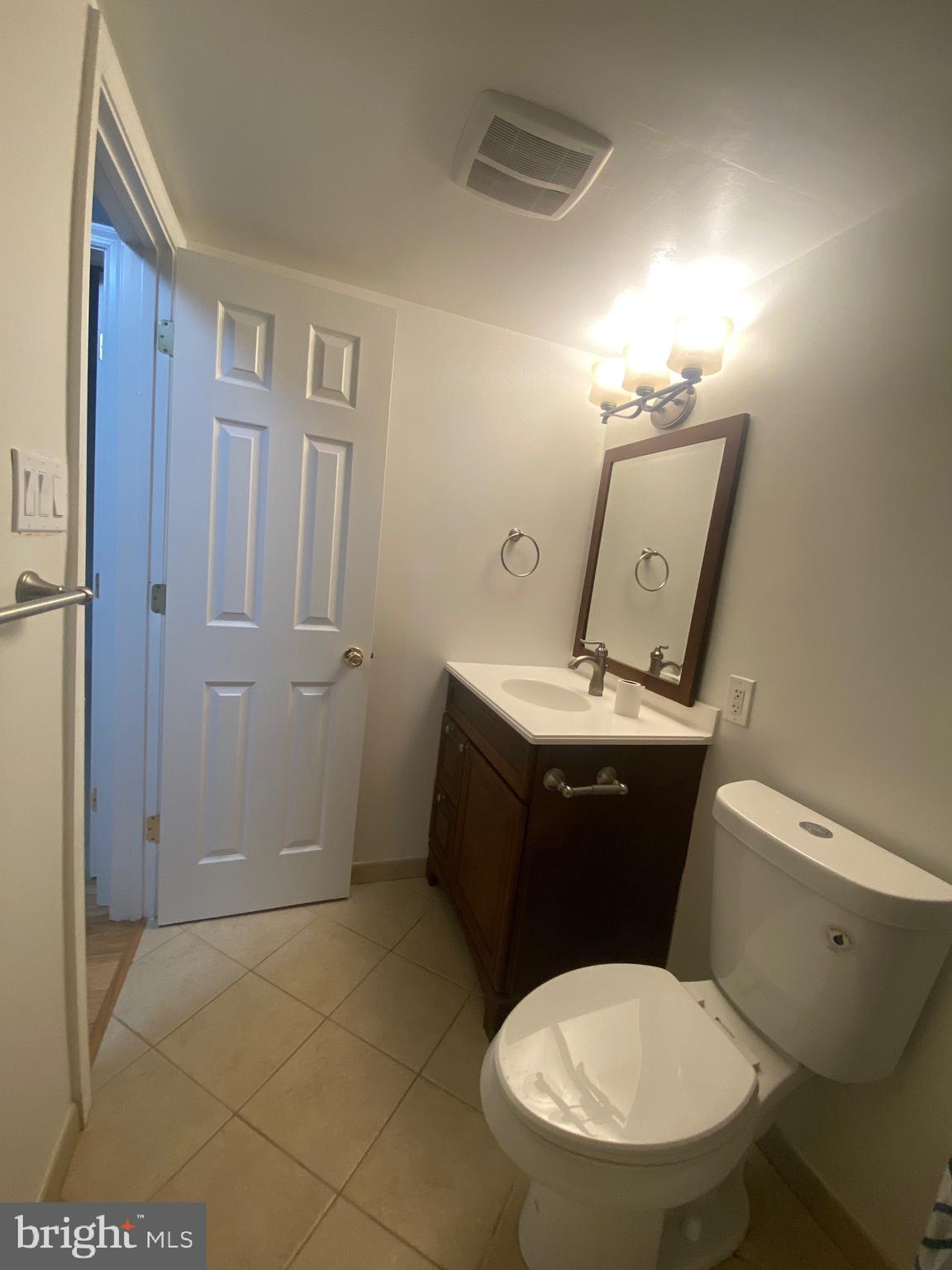 WOODBURN VILLAGE - Residential Lease