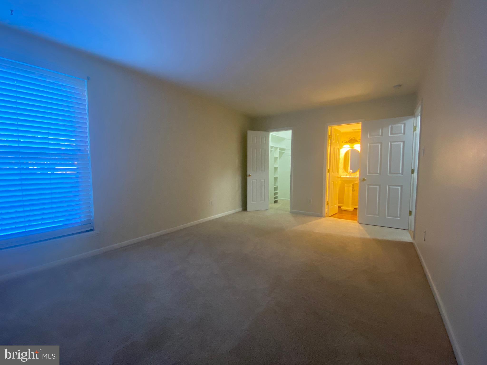 WOODBURN VILLAGE - Residential Lease