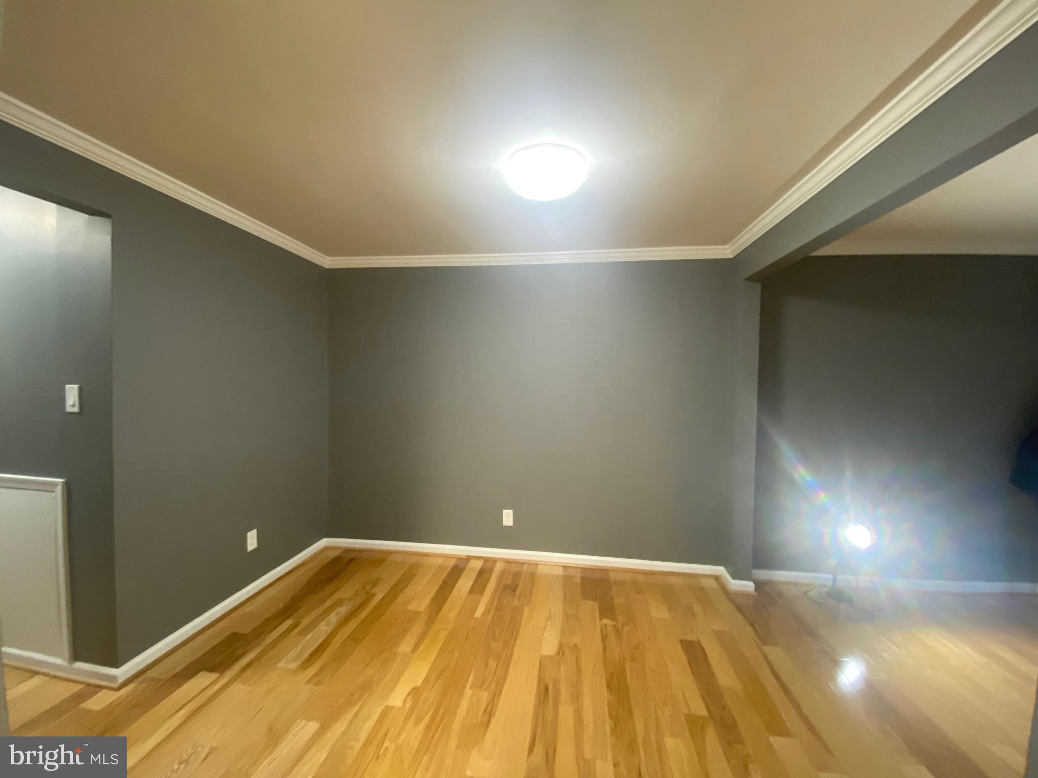 WOODBURN VILLAGE - Residential Lease