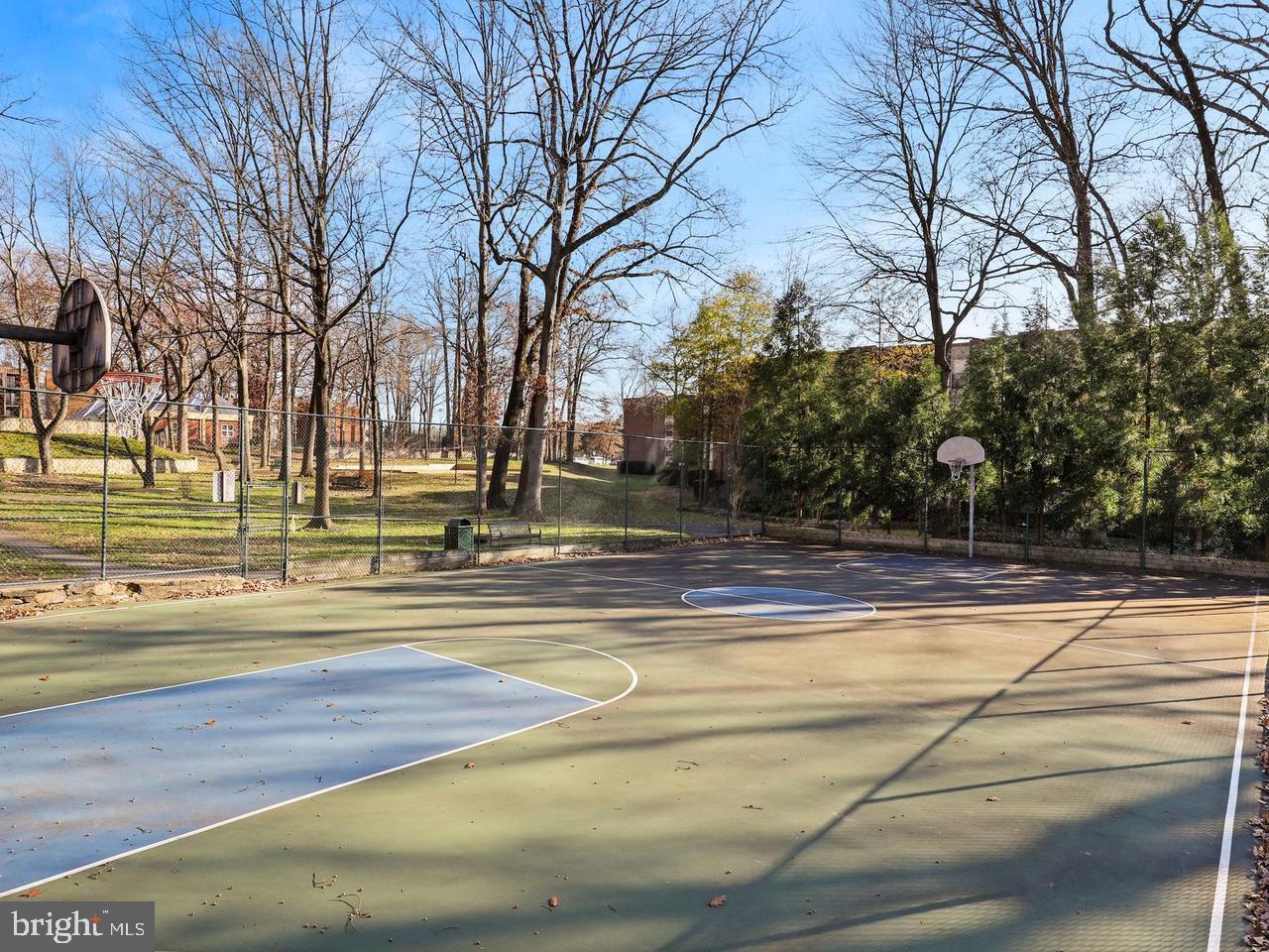 WOODBURN VILLAGE - Residential Lease