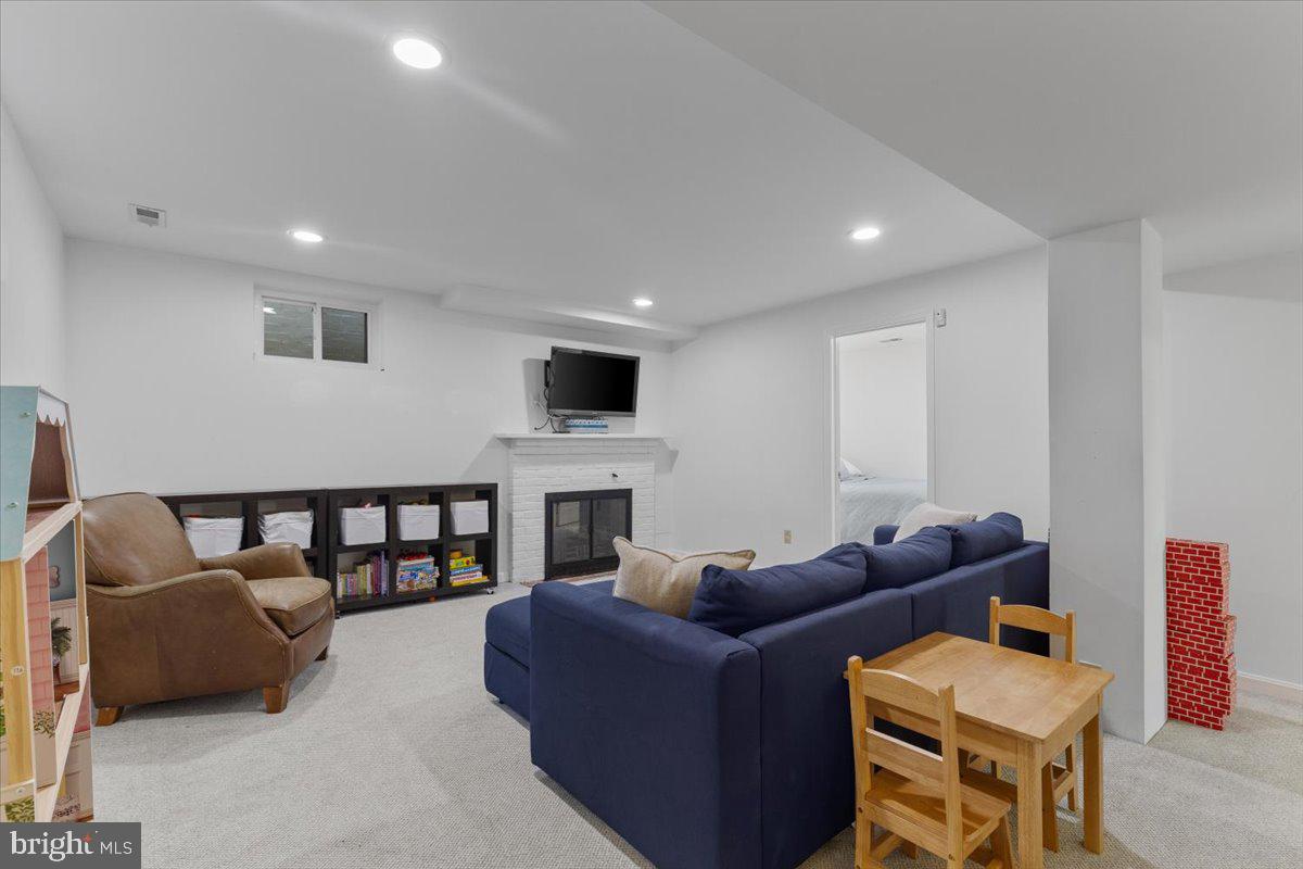 ROLLINGWOOD - Residential