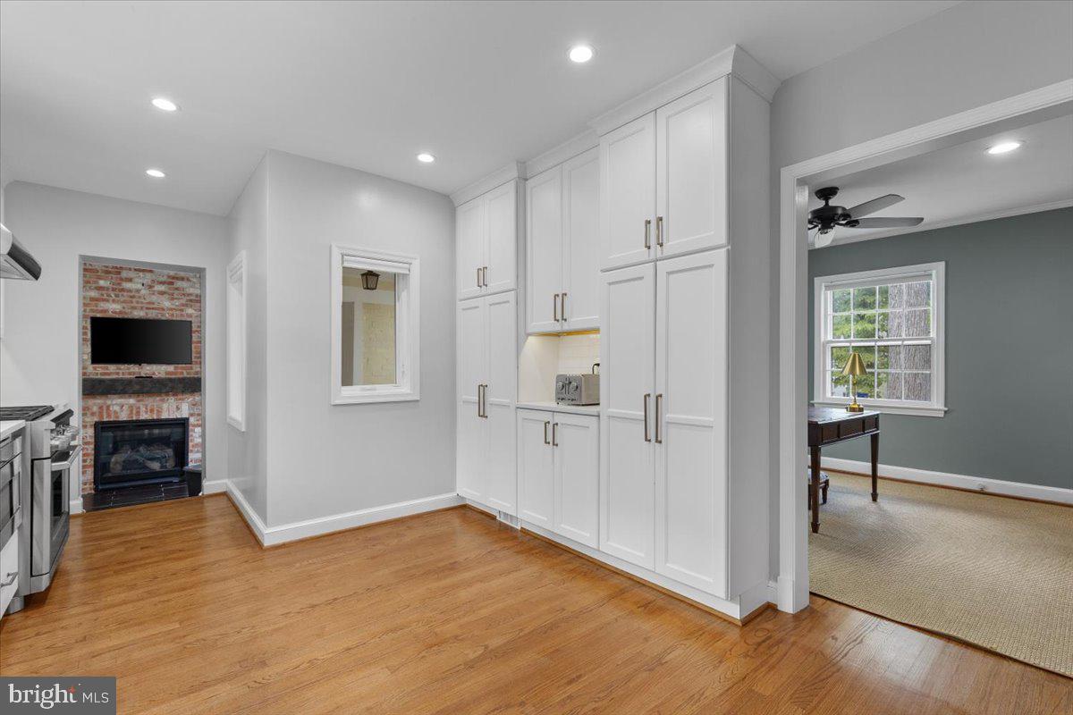 ROLLINGWOOD - Residential