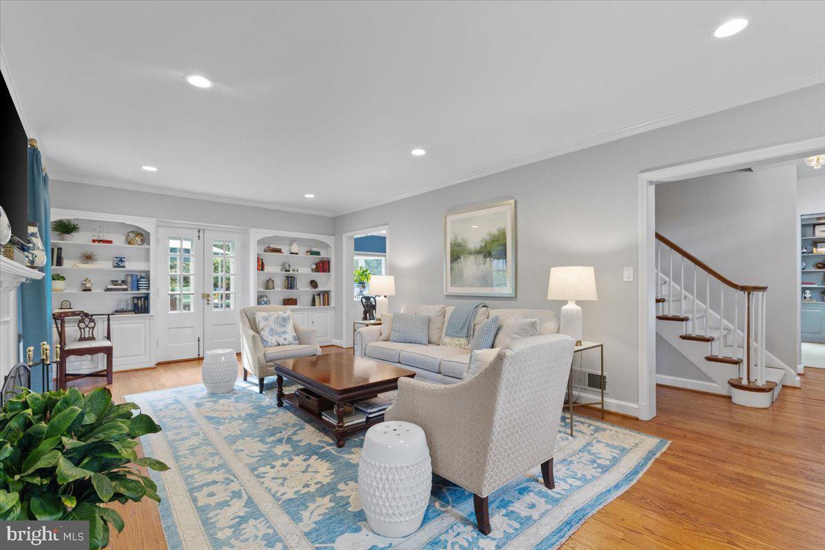 ROLLINGWOOD - Residential