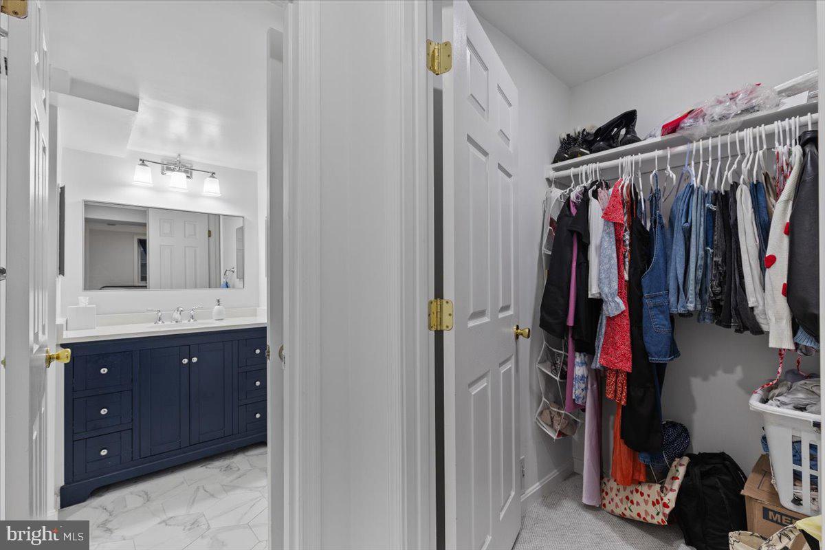 ROLLINGWOOD - Residential