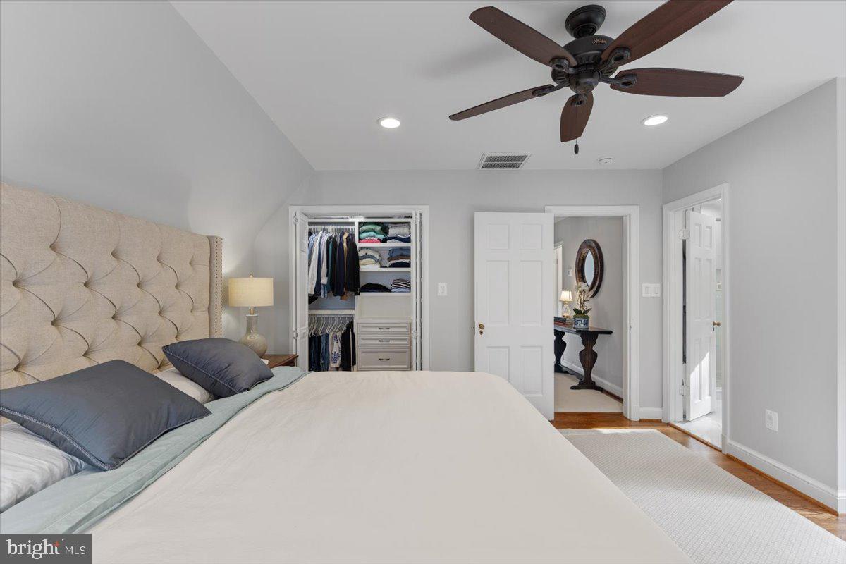 ROLLINGWOOD - Residential