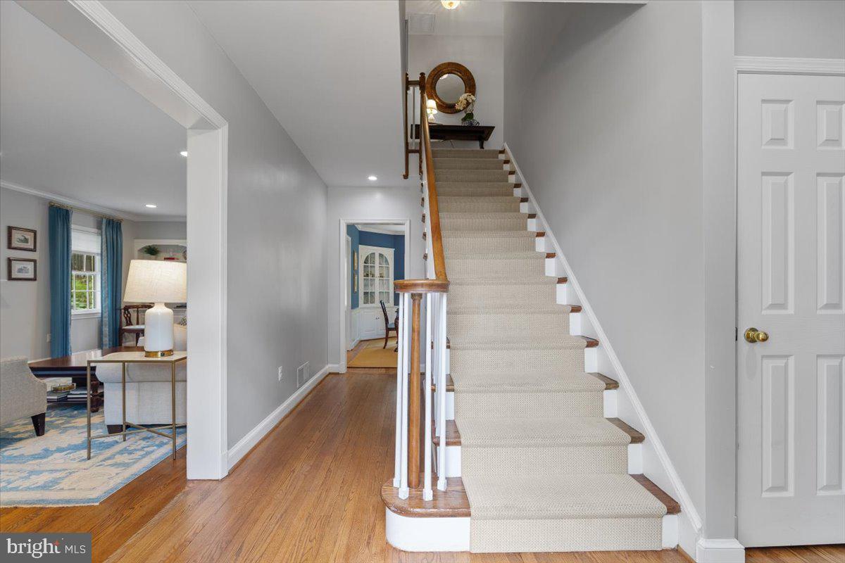 ROLLINGWOOD - Residential