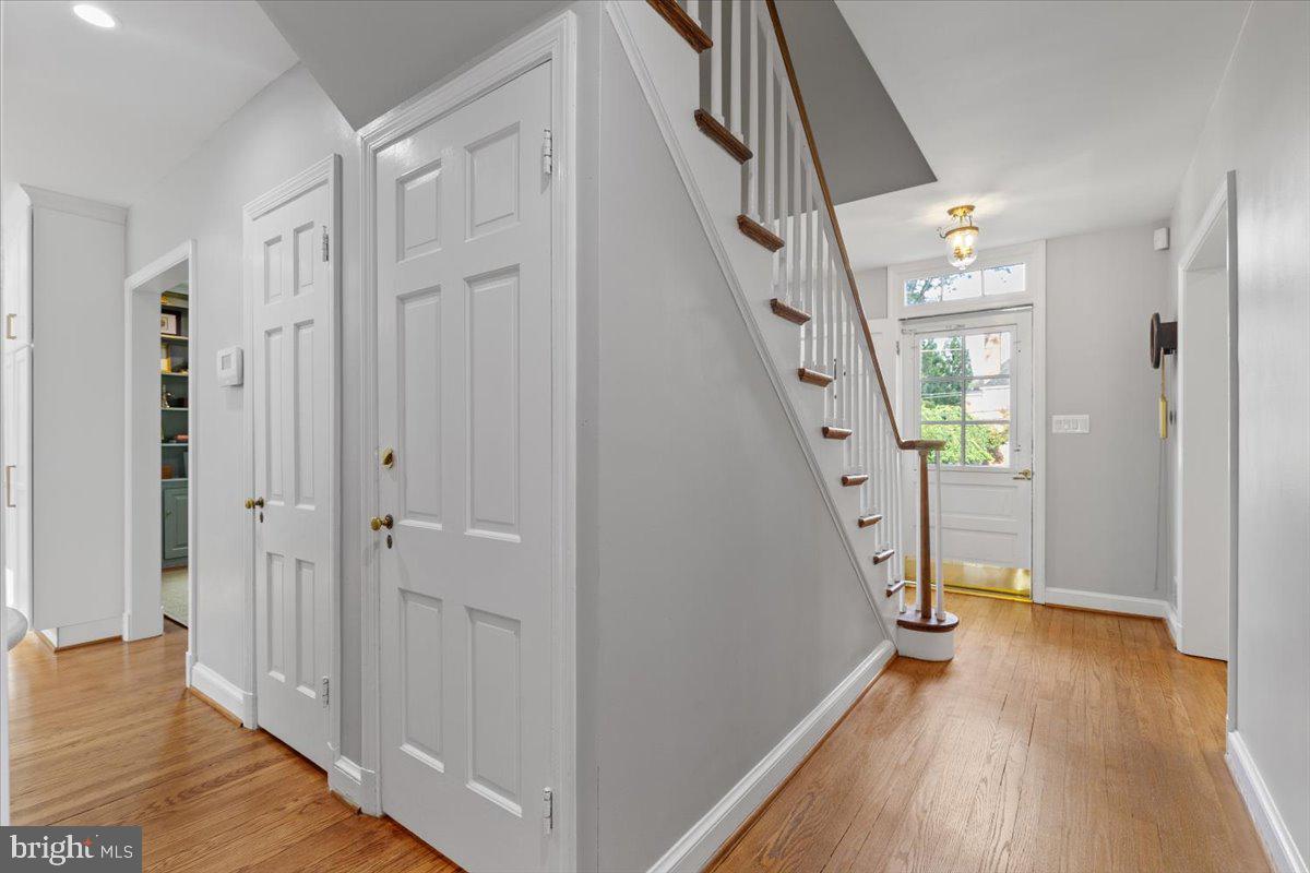 ROLLINGWOOD - Residential