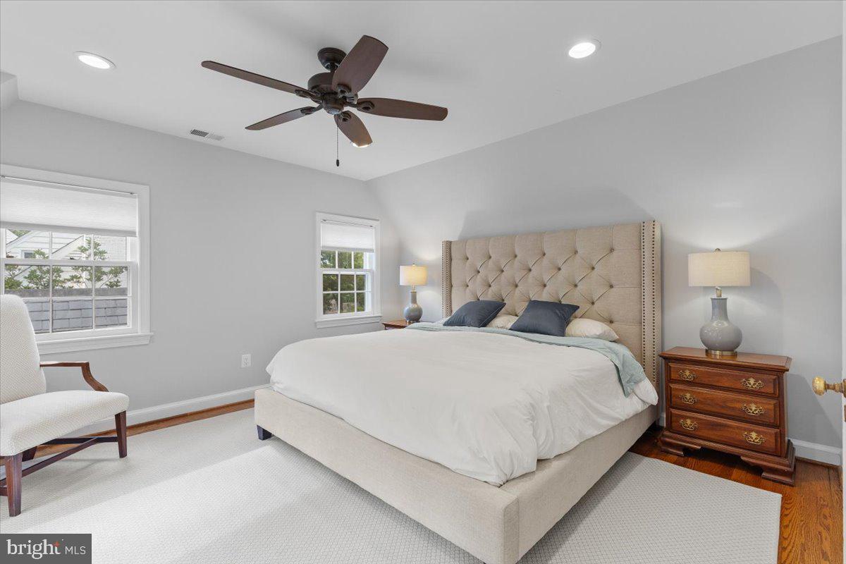 ROLLINGWOOD - Residential