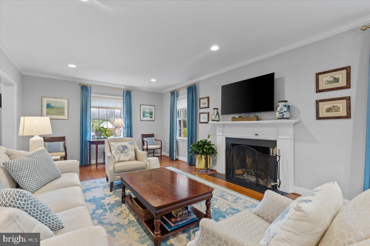 ROLLINGWOOD - Residential