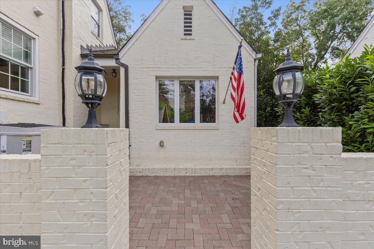 ROLLINGWOOD - Residential