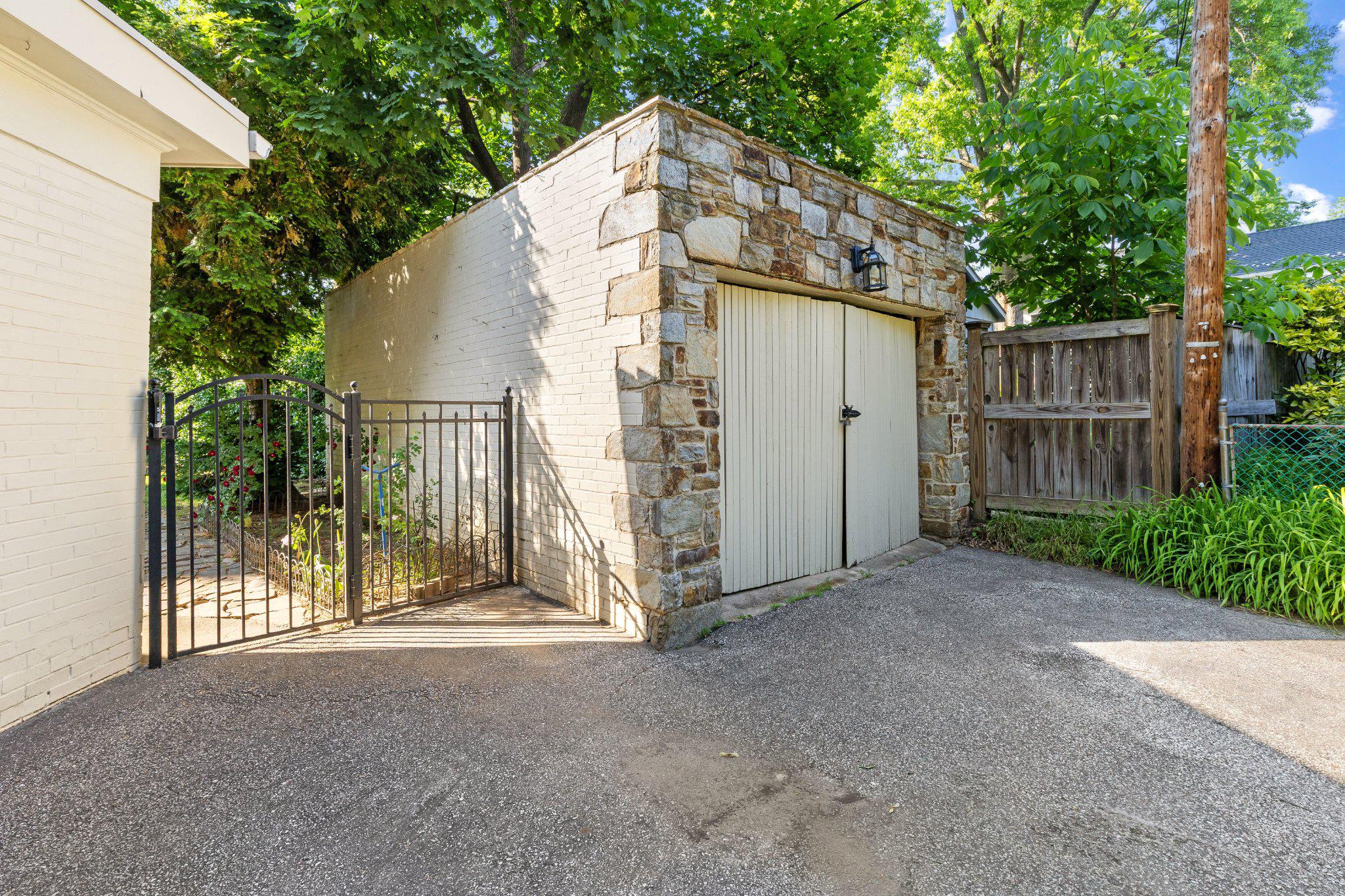 BELLONA-GITTINGS HISTORIC DISTRICT - Residential