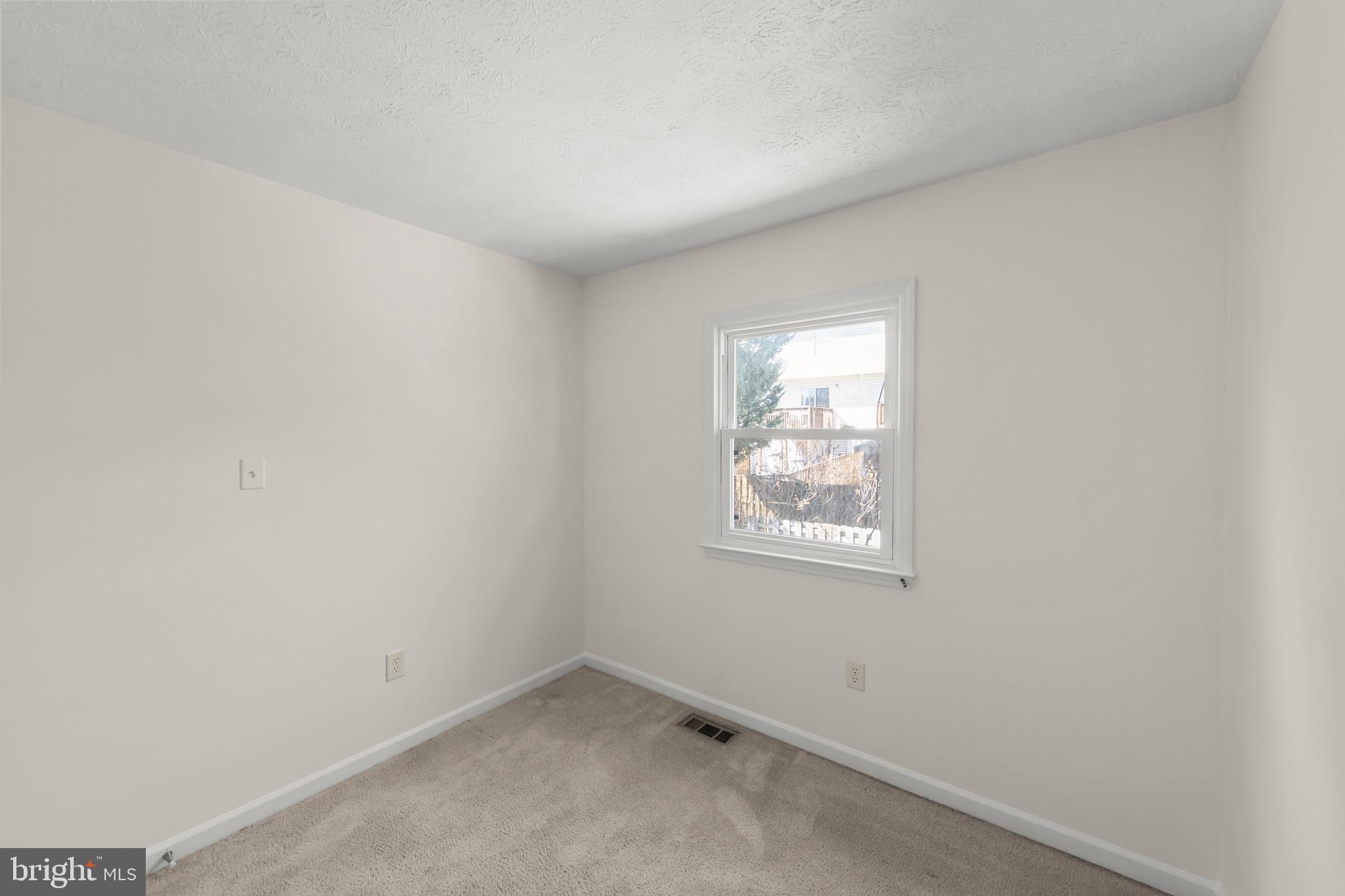 ASH HOLLOW ESTATES - Residential