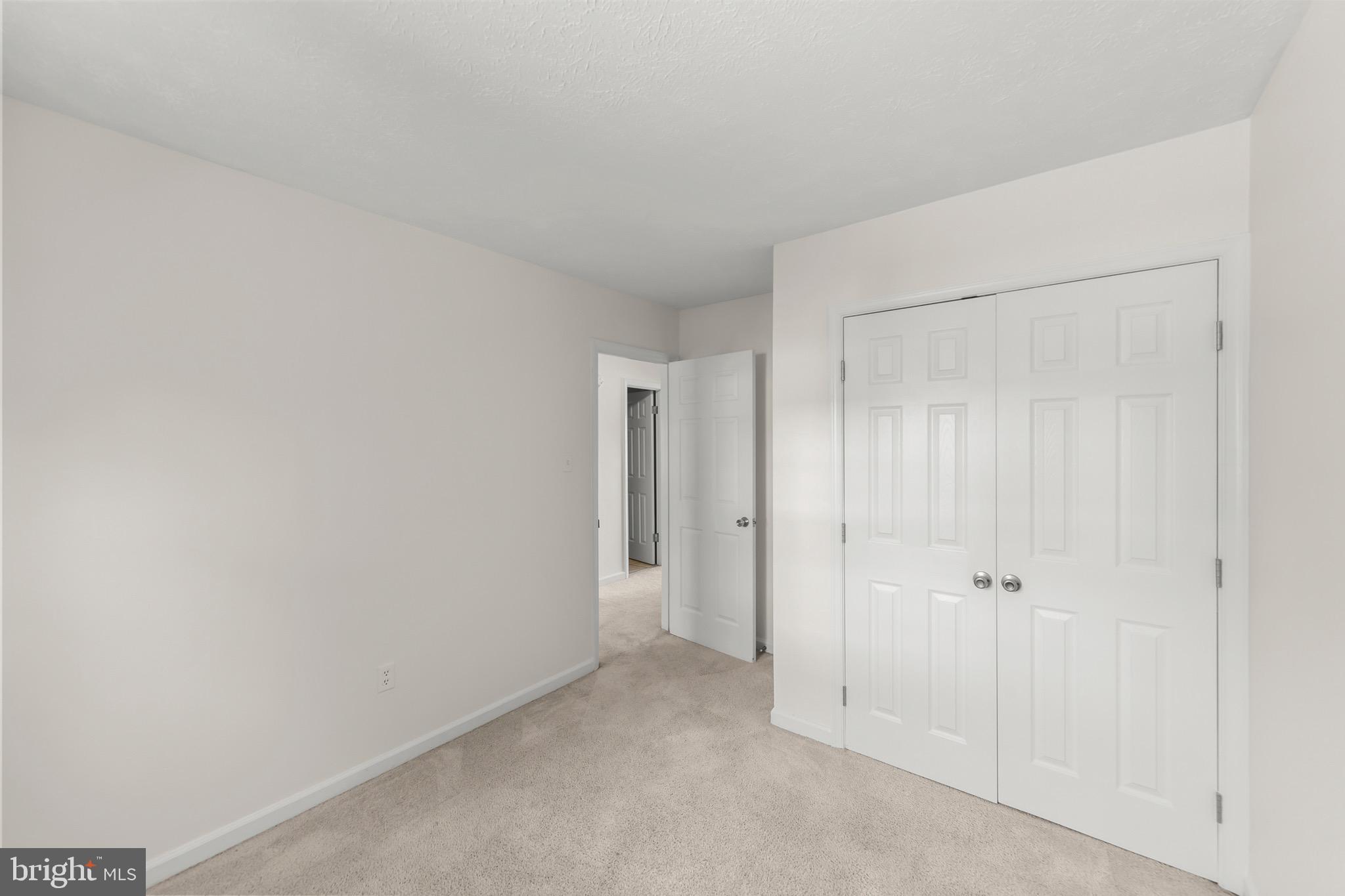 ASH HOLLOW ESTATES - Residential