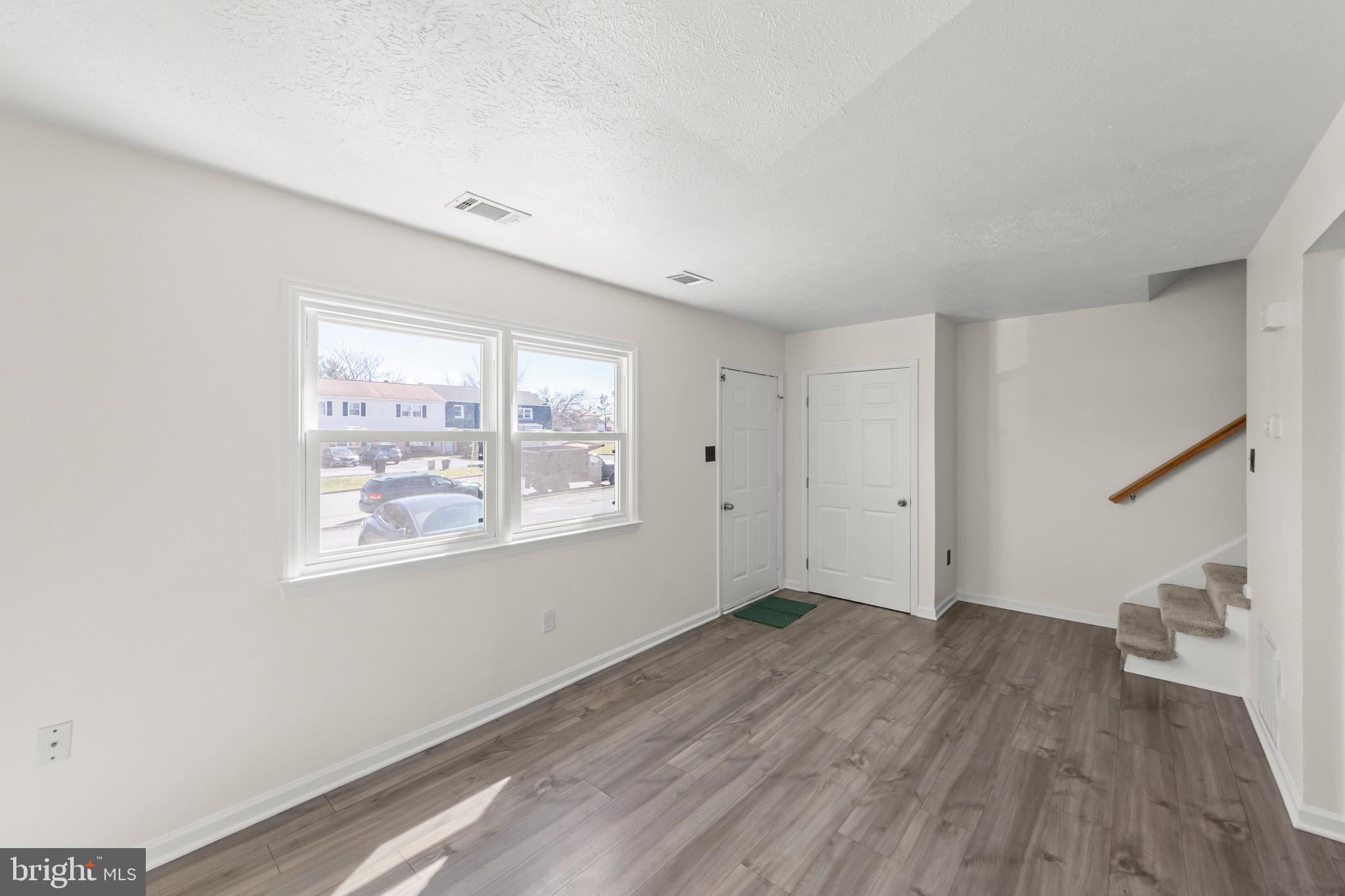 ASH HOLLOW ESTATES - Residential