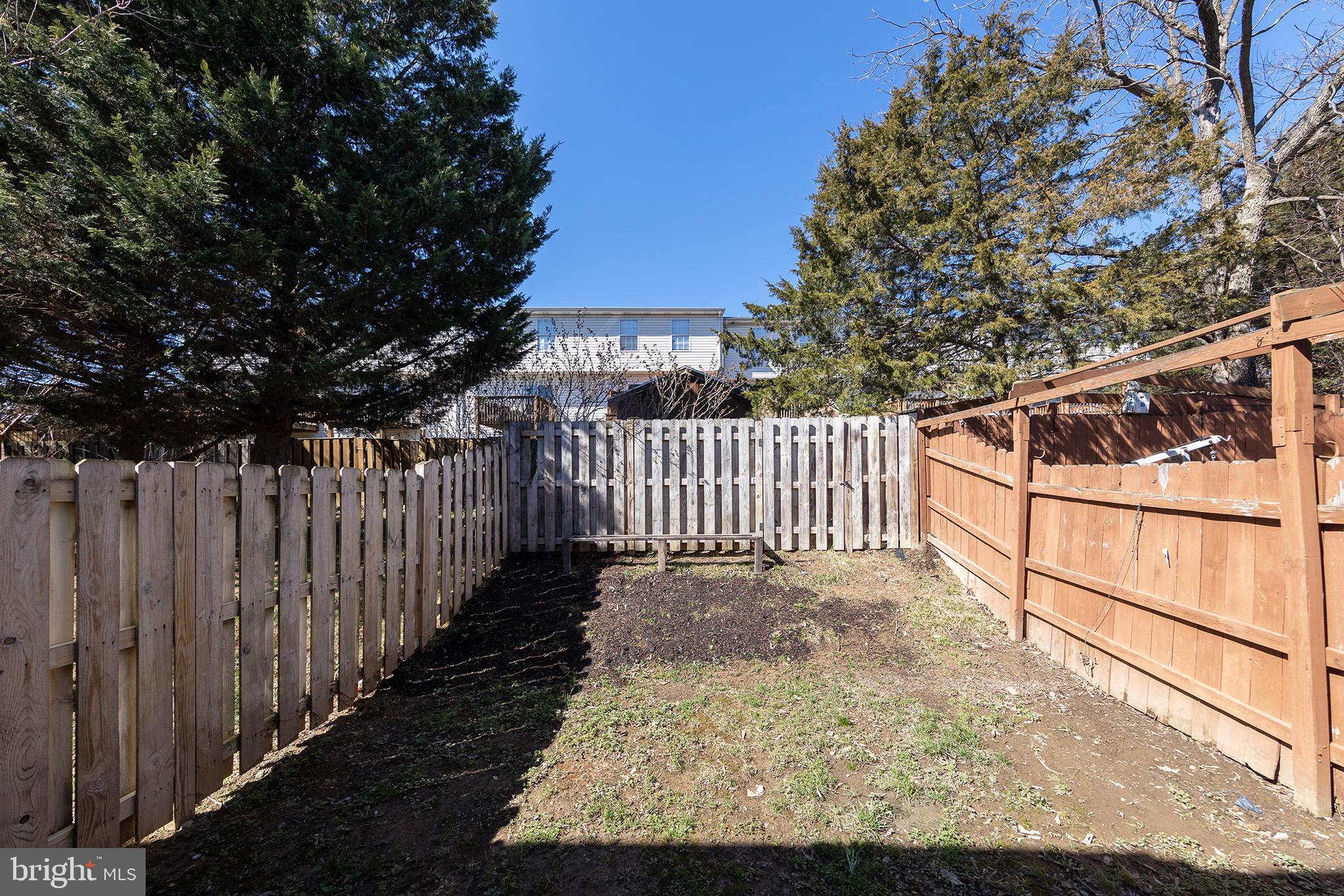 ASH HOLLOW ESTATES - Residential