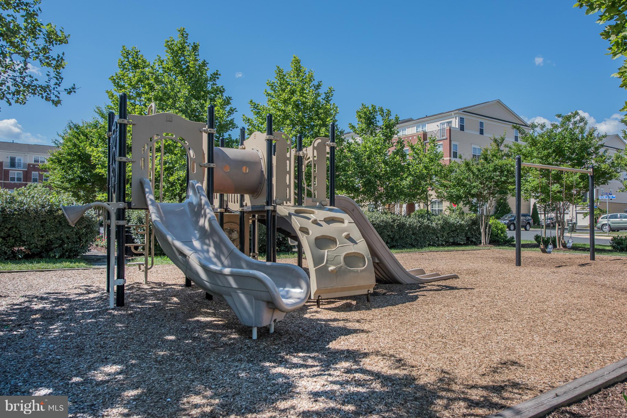 RESIDENCES AT BRAMBLETON - Residential Lease