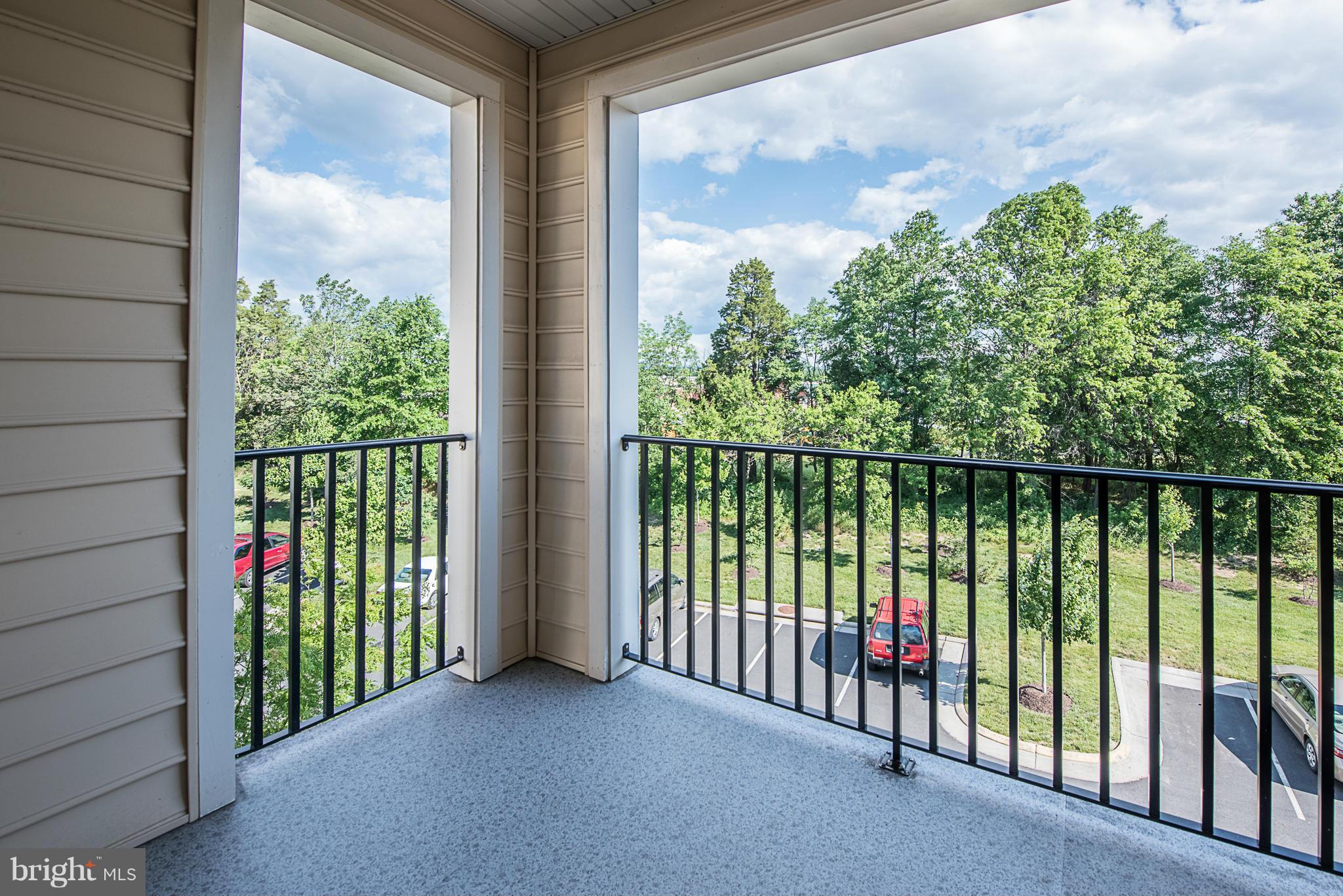 RESIDENCES AT BRAMBLETON - Residential Lease