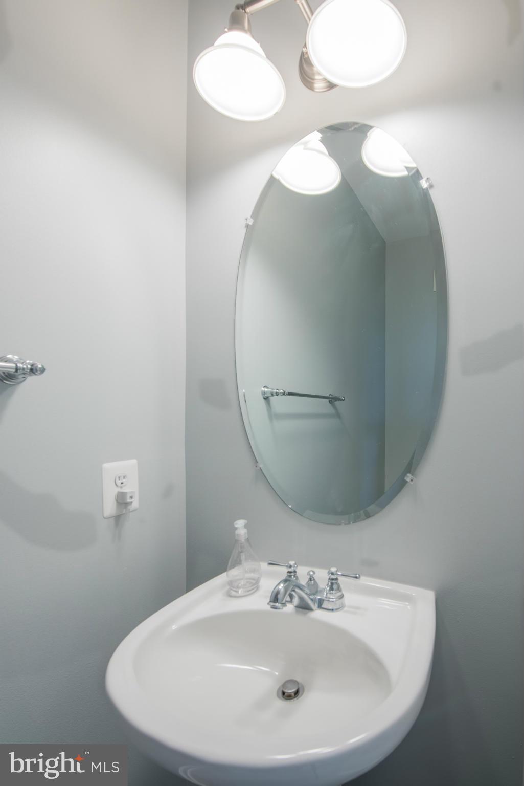 RESIDENCES AT BRAMBLETON - Residential Lease