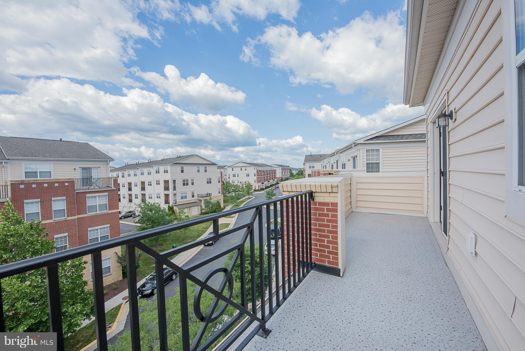 RESIDENCES AT BRAMBLETON - Residential Lease