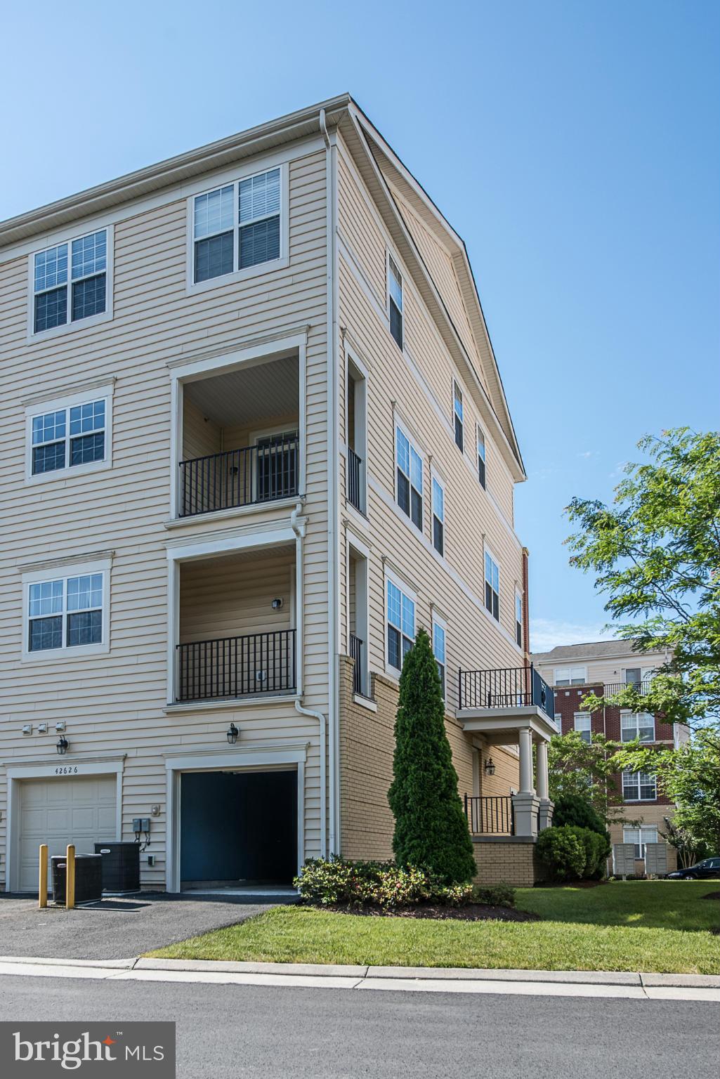 RESIDENCES AT BRAMBLETON - Residential Lease